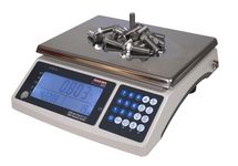 Die Zählwaage 938 ist die kompakte Lösung für präzises, schnelles Zählen kleiner und großer Teile in Produktion, Lager und Logistik. 