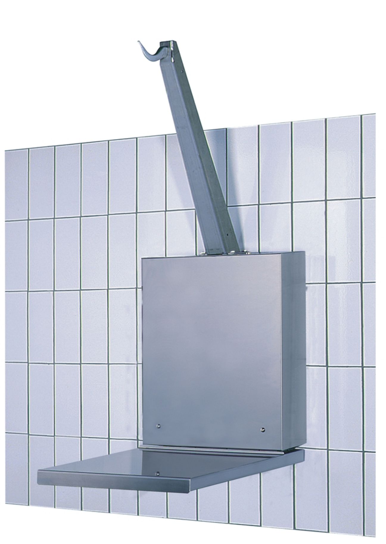 titel_811_mit_Fliesen_gespiegelt