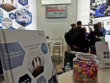 Projektplanung zwischen einem Interessenten und unseren Waagenexperten Projektplanung zwischen einem Interessenten und unseren Waagenexperten